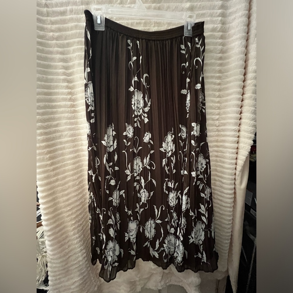 Christopher & Banks brown skirt medium